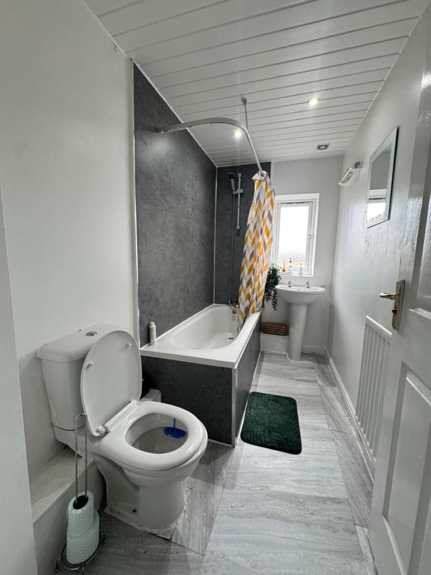 Apartment Stylish Townhouse- Centre - O2 Apollo Manchester
