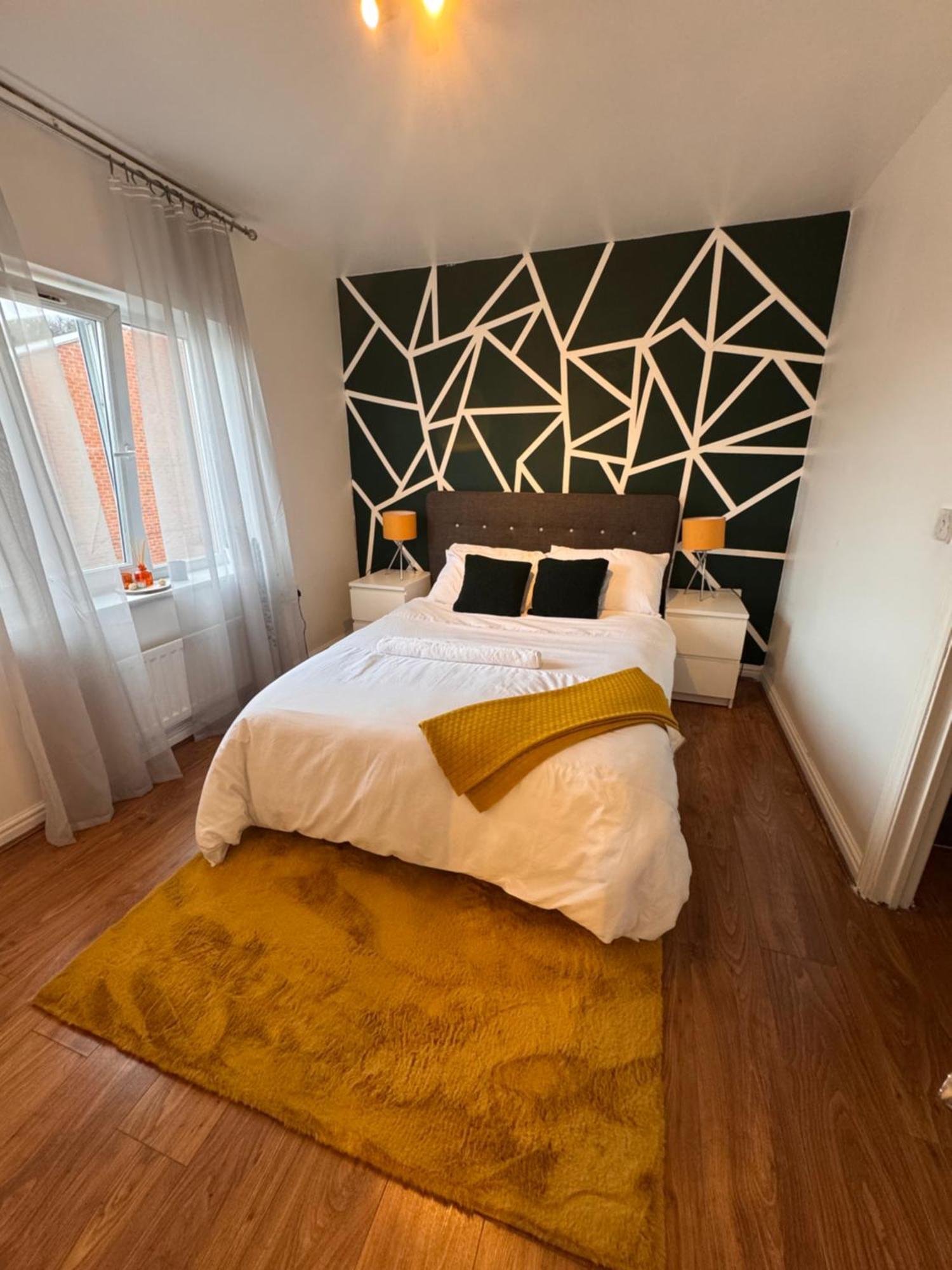 Stylish Townhouse- Centre - O2 Apollo Manchester